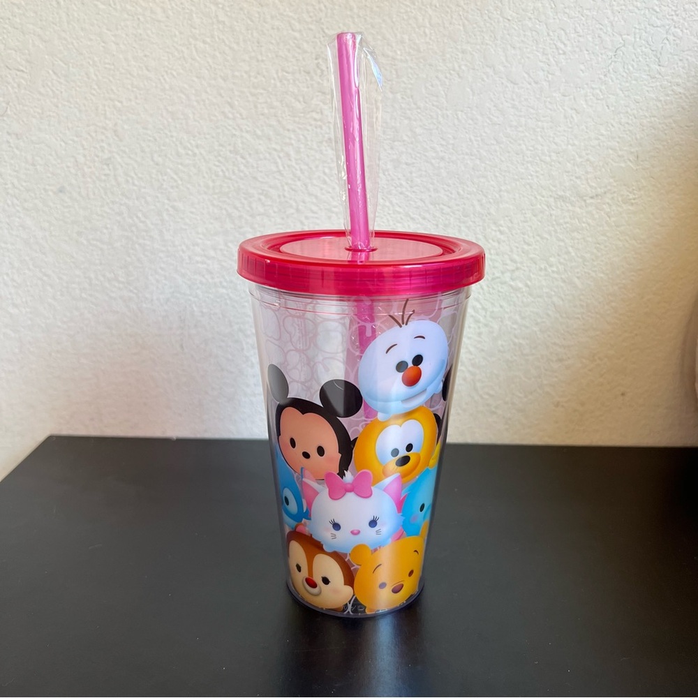 ❤️New❤️ SILVER BUFFALO Tsum Tsum Straw Tumbler